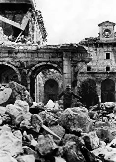 Paratroopers: The monastery yard of Monte Cassino, 1944