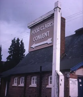 Clares: Monastic life - signpost to Poor Clares Convent