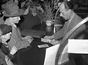 Lomoz: Money - currency - banknotes - monetary reform