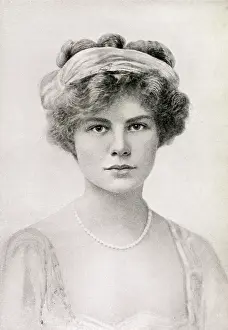 Debutantes: Monica Grenfell