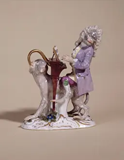 Meissen: Monkey playing the clavichord