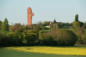 Maur: Monolith overlooking the Gond marshes - Battle of Marne