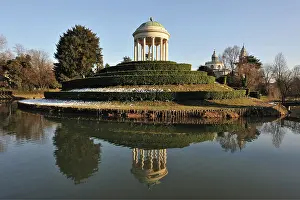 Vicenza: Monopteros (circular temple) in Parco Querini
