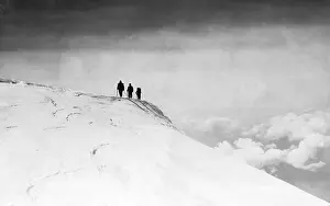 Climbers: Mont Blanc ascent in winter, 1907