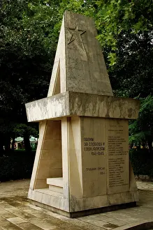 Montenegro: Montenegro. Risan. Communist Monument