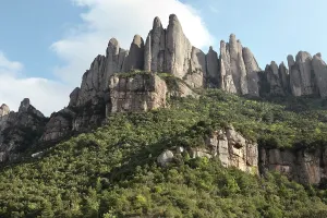 Baix: Montserrat, Catalonia, Spain