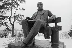Kostroma: Monument to Aleksandr Ostrovsky