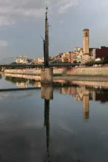 Lebre: Monument to the 'batalla de l'Ebre' (the Ebro