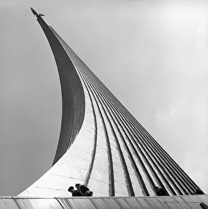 Conquerors: Monument to the Conquerors of Space, 1977