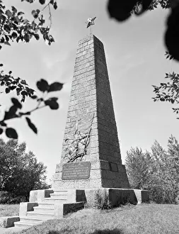 Partisans: Monument to dead Red partisans in 1919