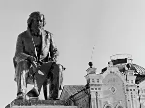 Mendeleev: Monument to Dmitry Mendeleev in Tobolsk, 1967
