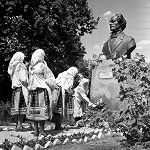 Bryansk: Monument to Fyodor Tyutchev, 1961