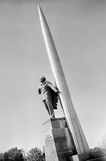 Tsiolkovsky: Monument to K.Tsiolkovsky in Kaluga