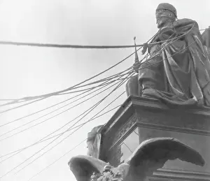 Pulleys: Monument to Nicholas II, 1917
