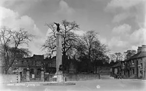 Streetscape: Monument in Skipton