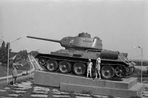 Kunov: Monument to Soldiers of WWII