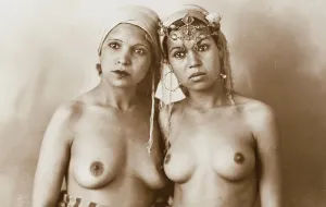 Lesbian: Two Moorish Friends - Algeria