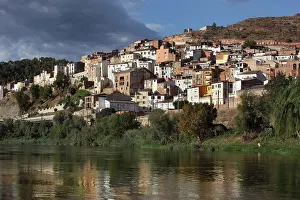 Terres: Mora d'Ebre, Tarragona, Spain