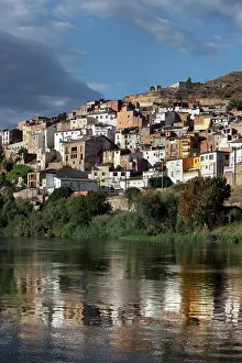 Terres: Mora d'Ebre, Tarragona, Spain
