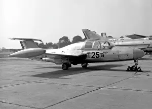 Liaison: Morane-Saulnier MS.760 Paris 25 - T