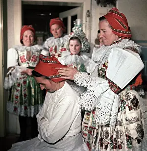 Fixes: Moravia - folk dresses