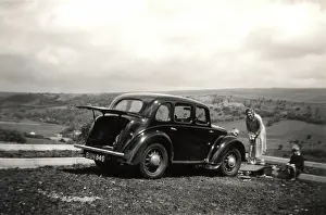Jaunt: Morris 8 E-series 4-door Six Light