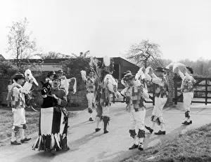Otford: MORRIS DANCE