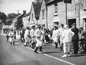 Bampton: MORRIS DANCE/MUSTO