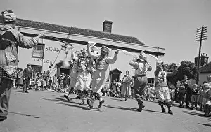 Thaxted: Morris Dancing