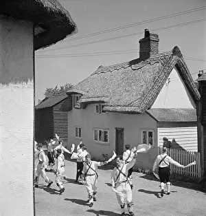 Wethersfield: Morris Dancing
