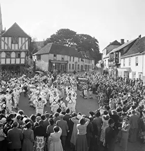 Thaxted: Morris Dancing