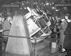 Cutaway: Morris on display, 1938