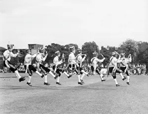 Comical: MORRIS MEN DANCING