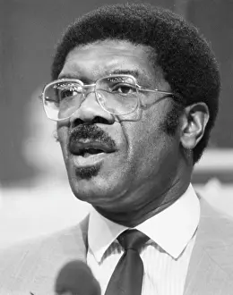 Tgwu: Bill Morris, trade union leader, giving a speech