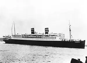 Completely: Morro Castle, ca. 1930