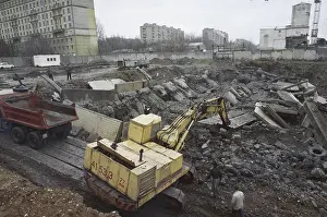 Excavators: Moscow Bomb Shelter
