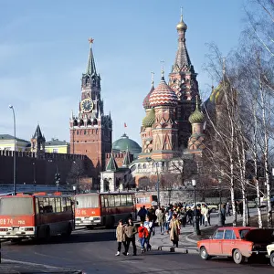 Spasskaya: Moscow Kremlin, 1989