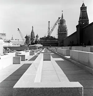 Reviewing: Moscow Kremlin renovation, 1974
