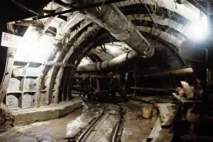Mosmetrostroy: Moscow Metro tunnel under construction, 1984