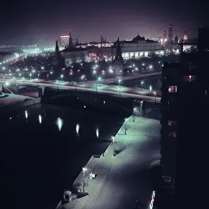 Redkin: Moscow at night, 1966