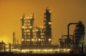 Luzunov: Moscow oil refinery, 1982