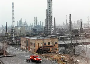 Refinery: Moscow oil refinery, 1990