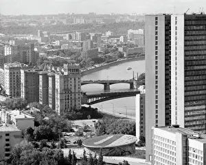 Smolenskaya: Moscow in pictures, 1979