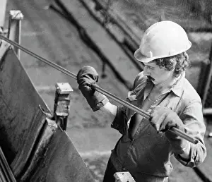 Welder: Moscow Pipe Factory