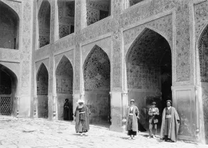 Isfahan: Mosque in Isfahan in Persia, 1932