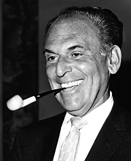 Prominenz: Moss Hart