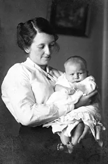 Mummy: Mother with baby