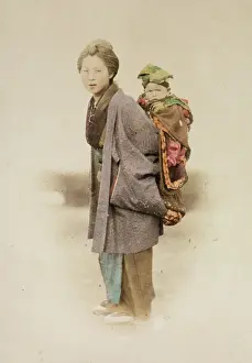 Sort: Mother carrying child on her back