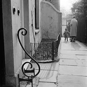 Alleys: Mother And Child
