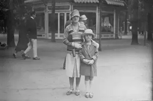 Vichy: Mother and daughter in Vichy